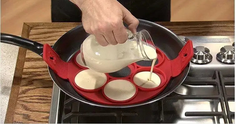 MagicFlip™  Pancake Mold: Breakfast Revolution